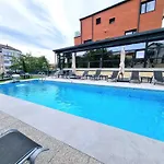 Panorama Deluxe Aparthotel